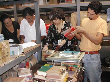 DEVOLUCAO DE LIVROS RAROS 03.JPG